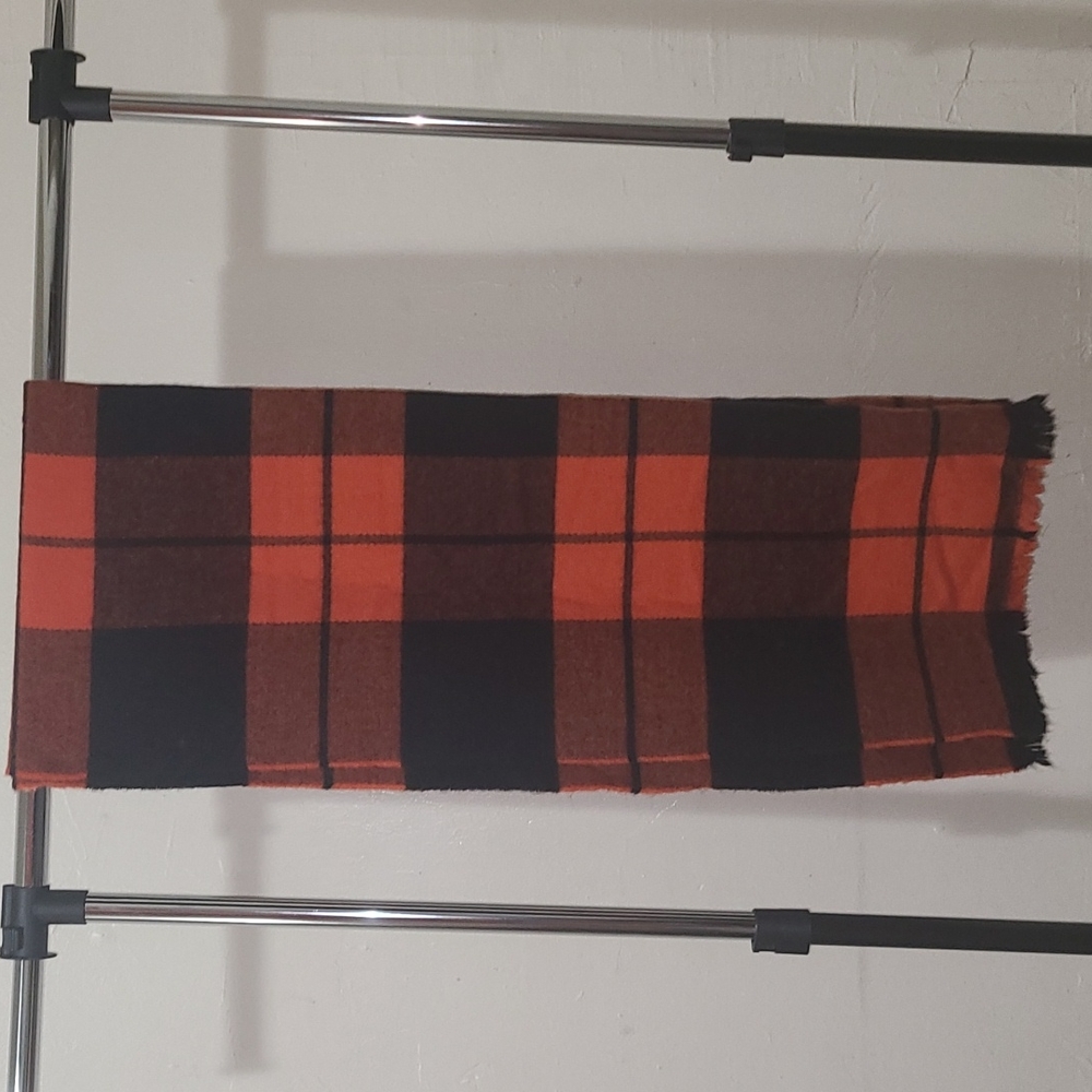 Scarfs - Picture 6 of 8